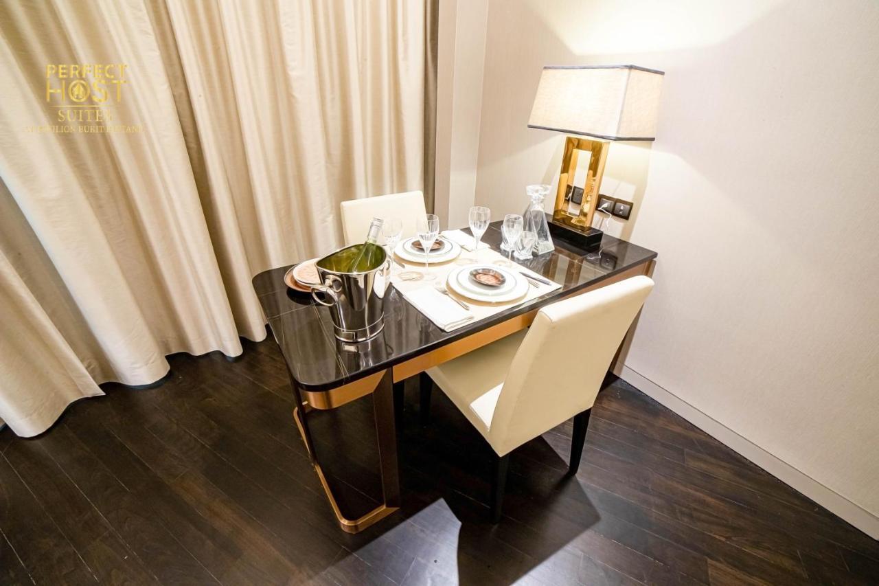 קואלה לומפור Ph Suites At Pavilion Bukit Bintang מראה חיצוני תמונה A table in a hotel room